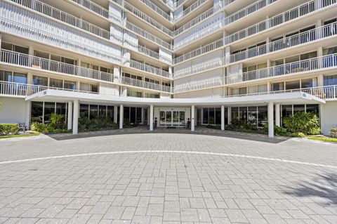 Property photo of 3546 S Ocean Boulevard 504, South Palm Beach, FL 33480