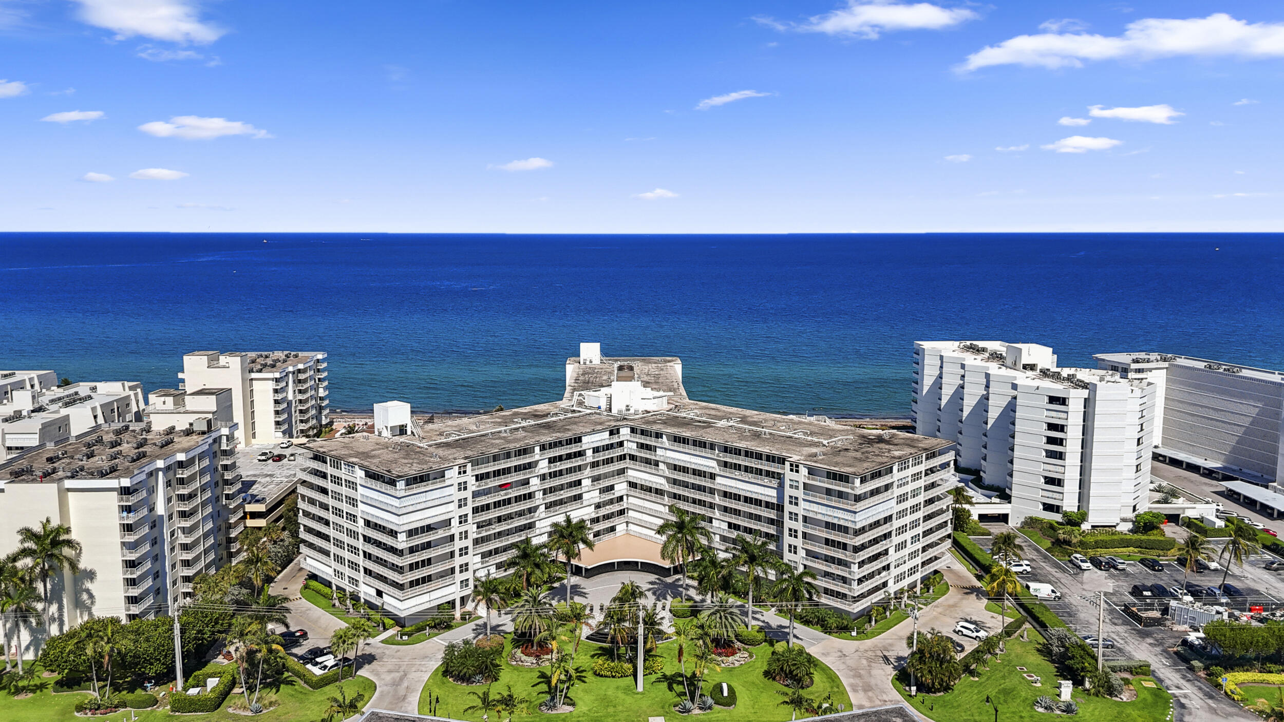 BARCLAY CONDO - Residential