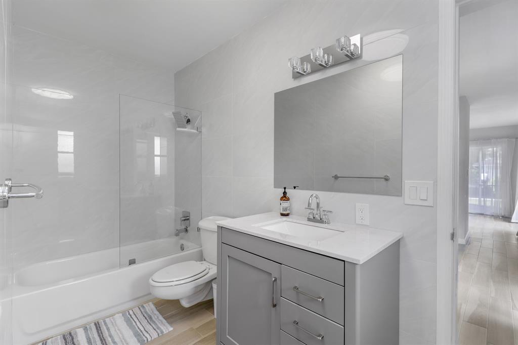 DELRAY BCH SHORES - Residential