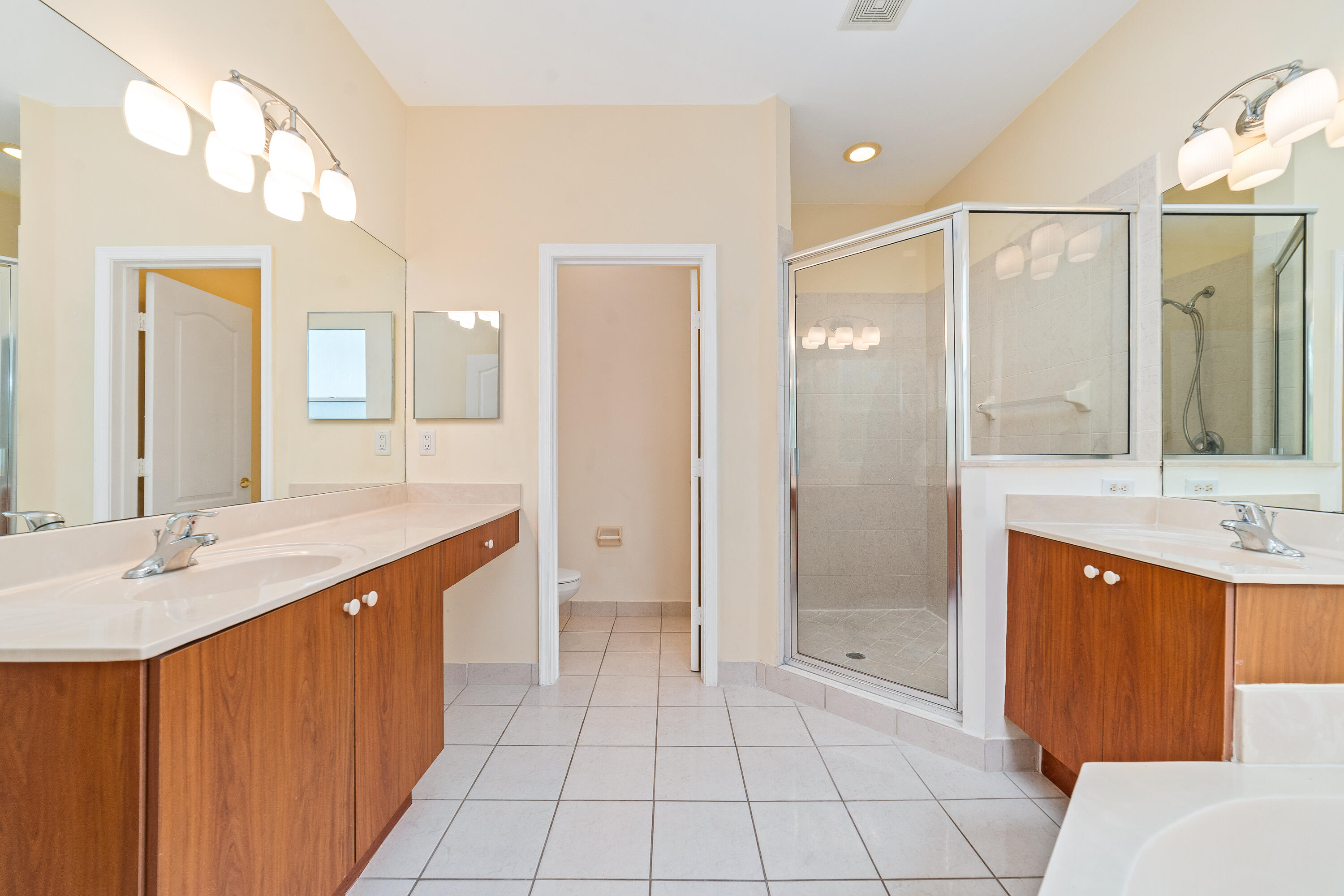 PORTOFINO SHORES PHASE THREE - Residential