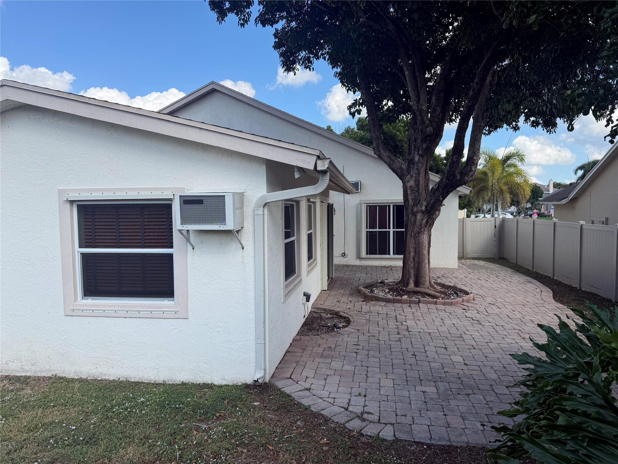 Meadowland Cove 02 Wellin - Residential