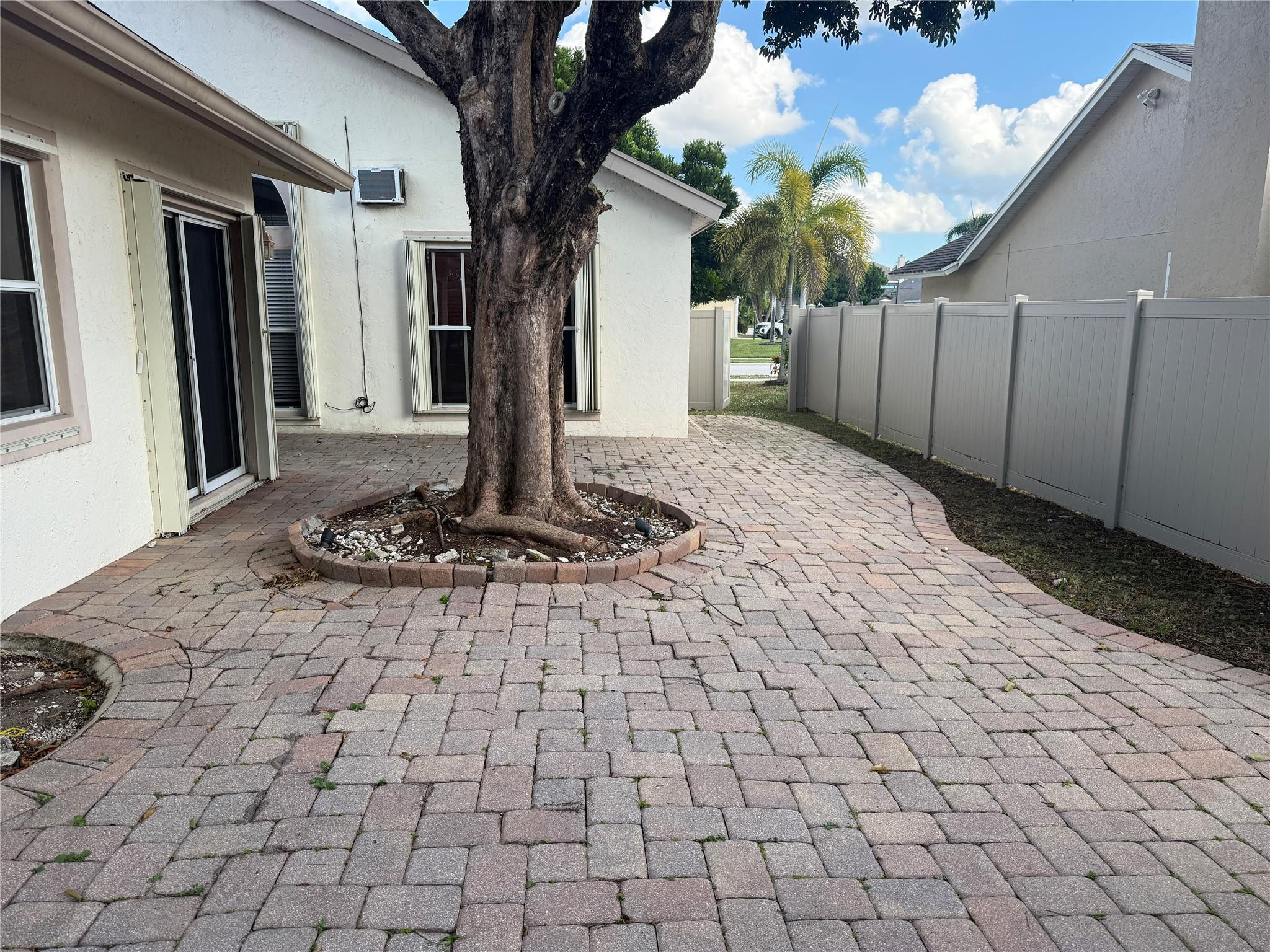 Meadowland Cove 02 Wellin - Residential