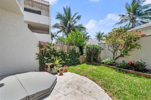 Tiny photo for 1223 Hillsboro Mile #6, Hillsboro Beach, FL 33062 (MLS # F10556202)