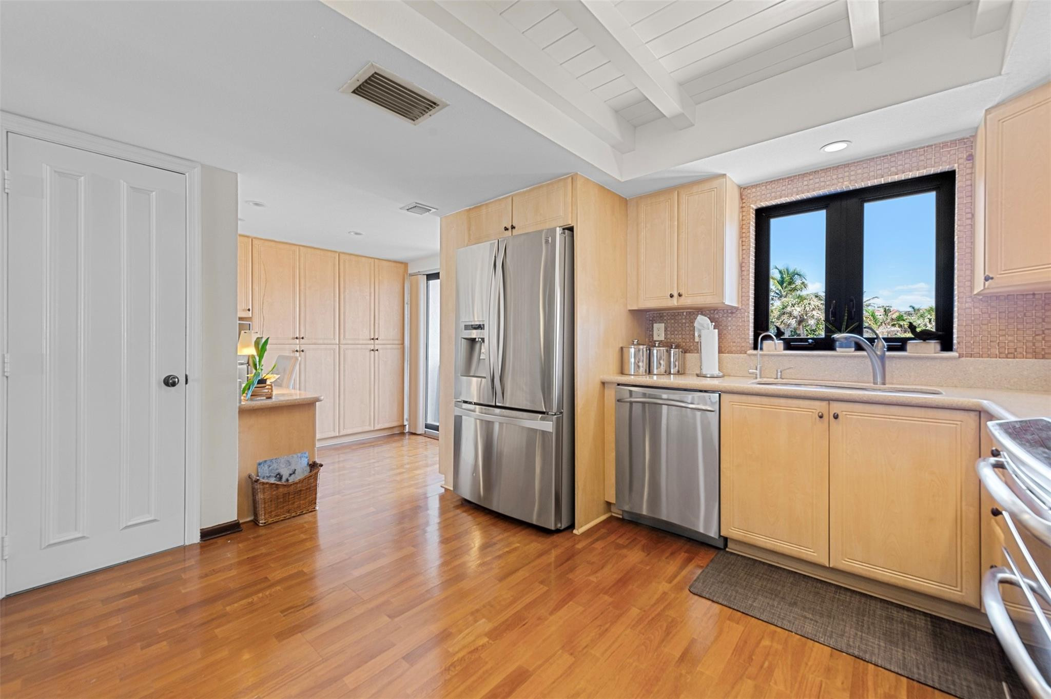 OCEAN VISTA - Residential