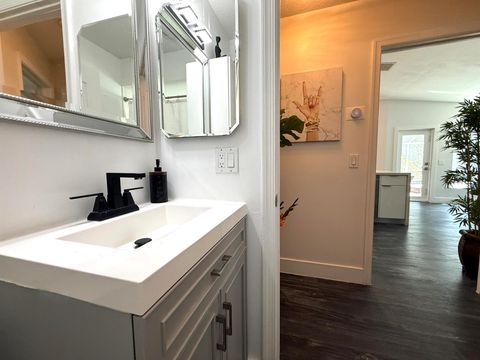 listing image 127
