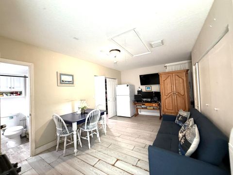 listing image 143