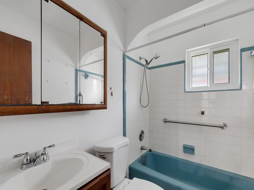 LAKEWOOD PARK UNIT 4 - Residential