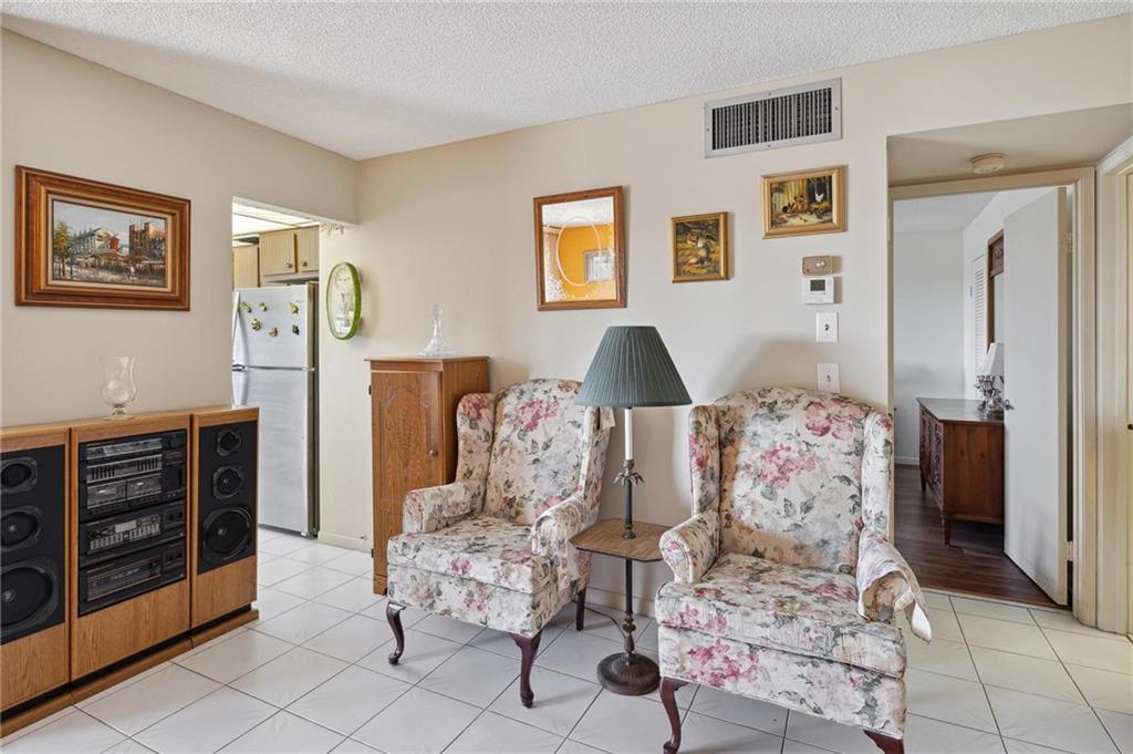 MAJESTIC GARDENS - Residential