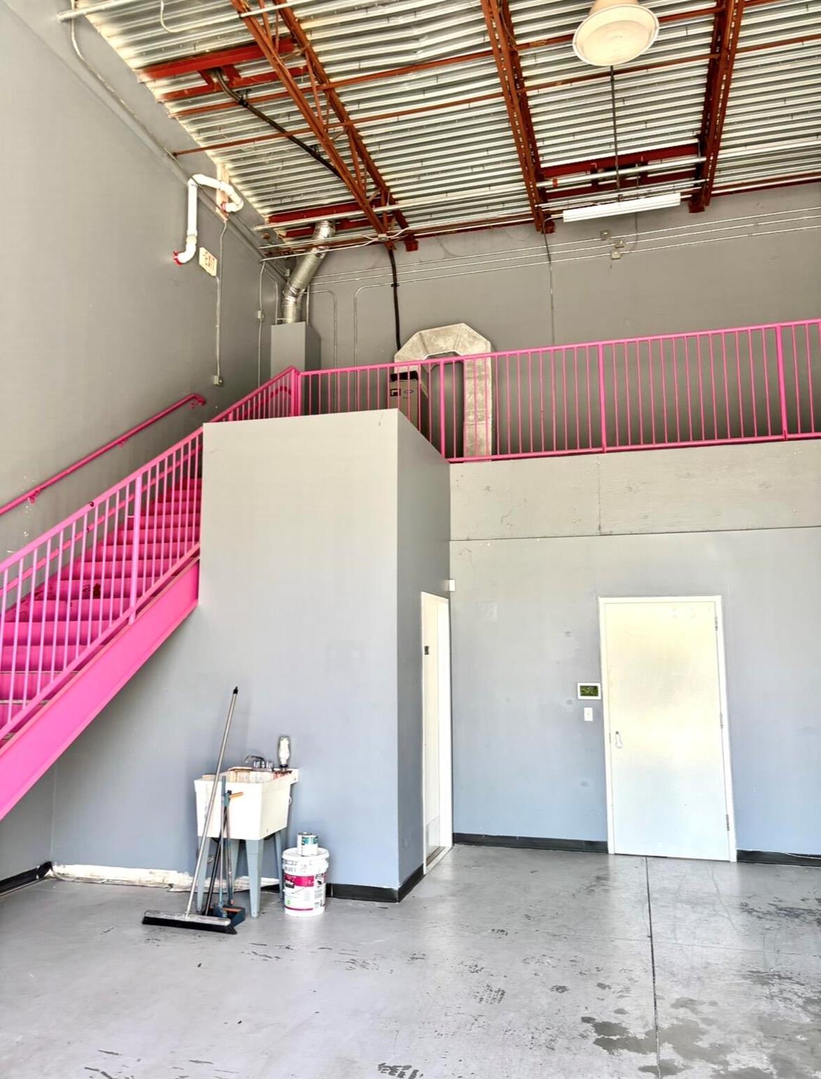 ROYAL PALM BUSINESS PLAZA - Commercial Lease