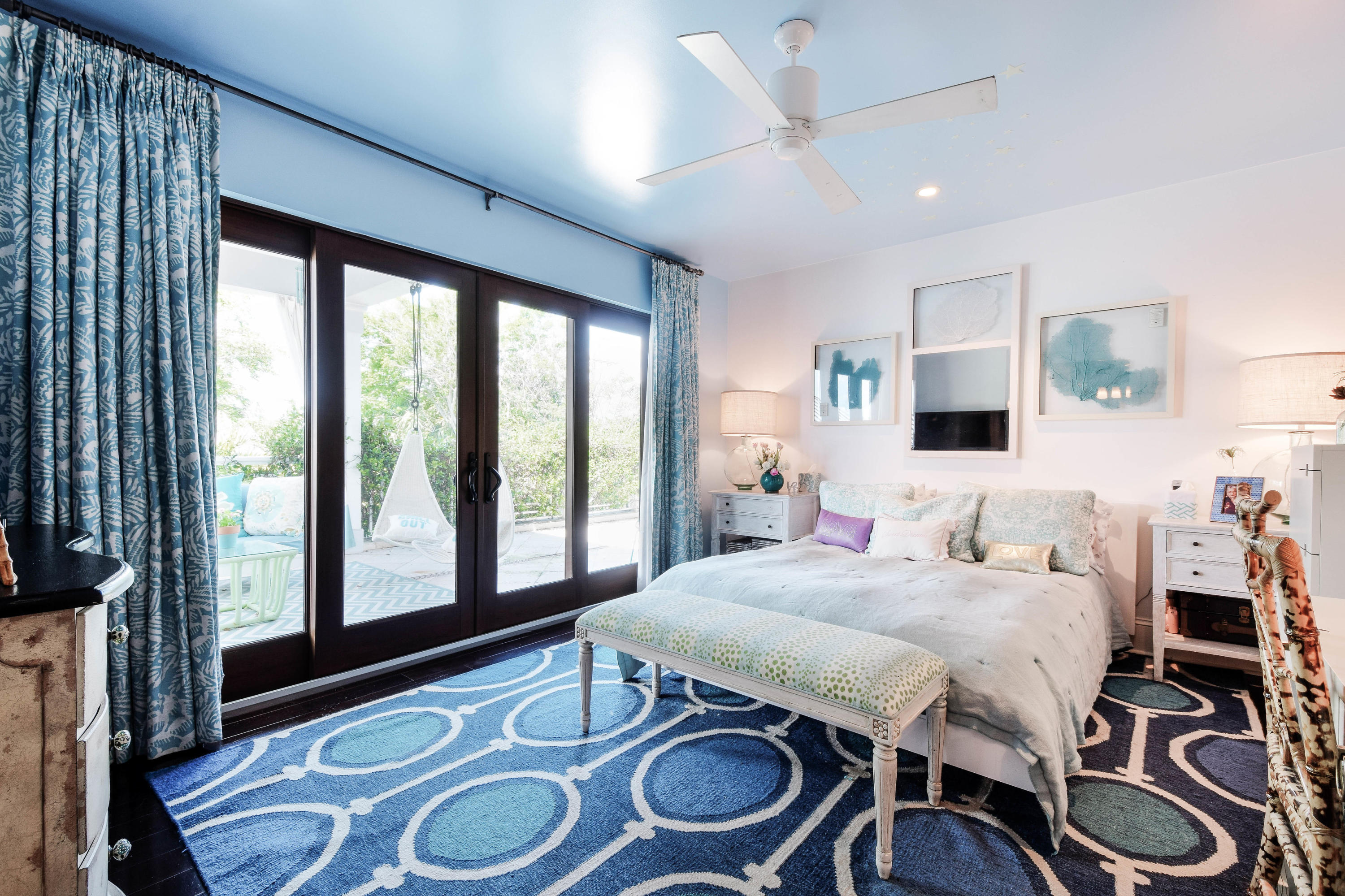 WORTH COURT - Residential