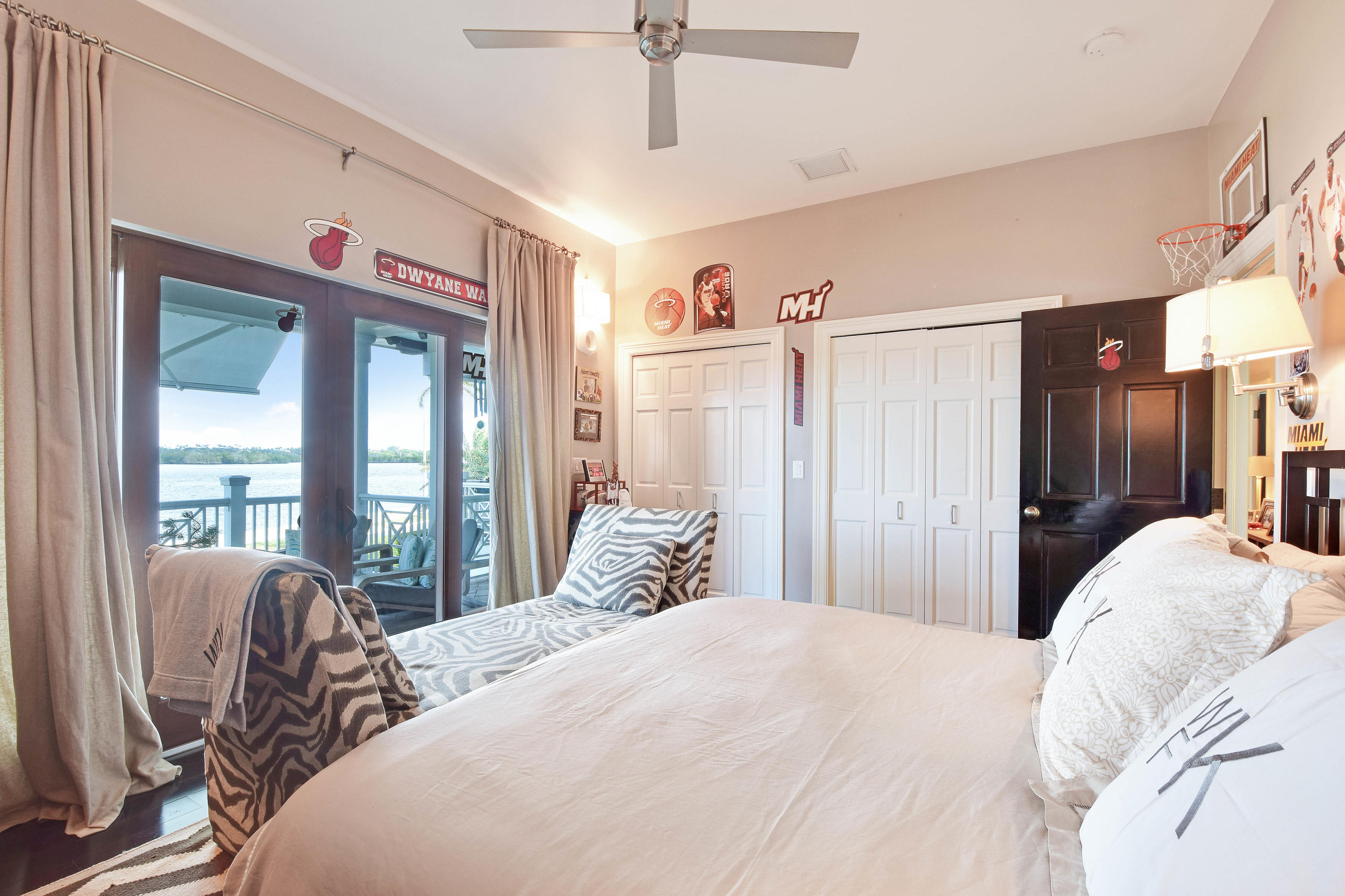 WORTH COURT - Residential