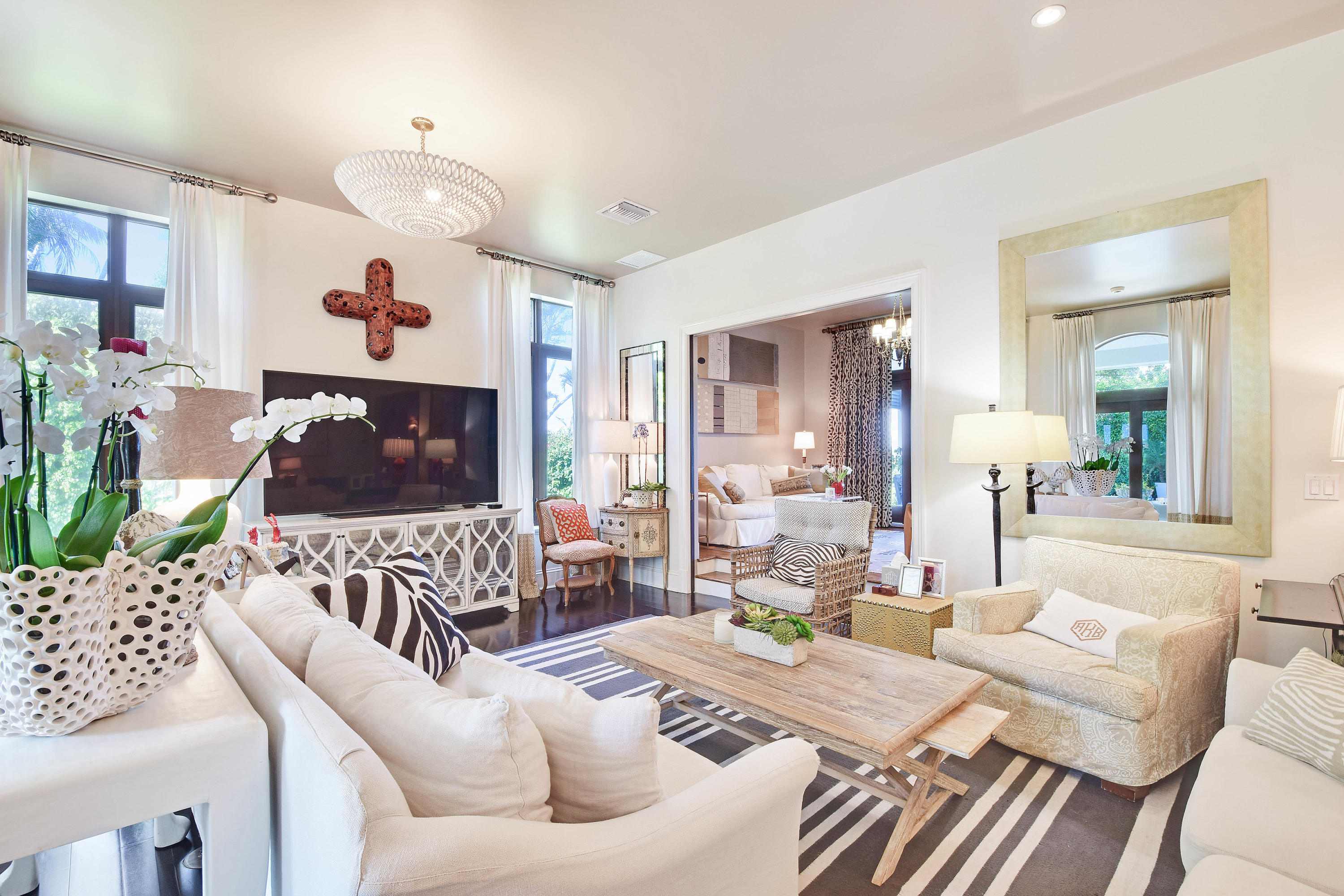 WORTH COURT - Residential