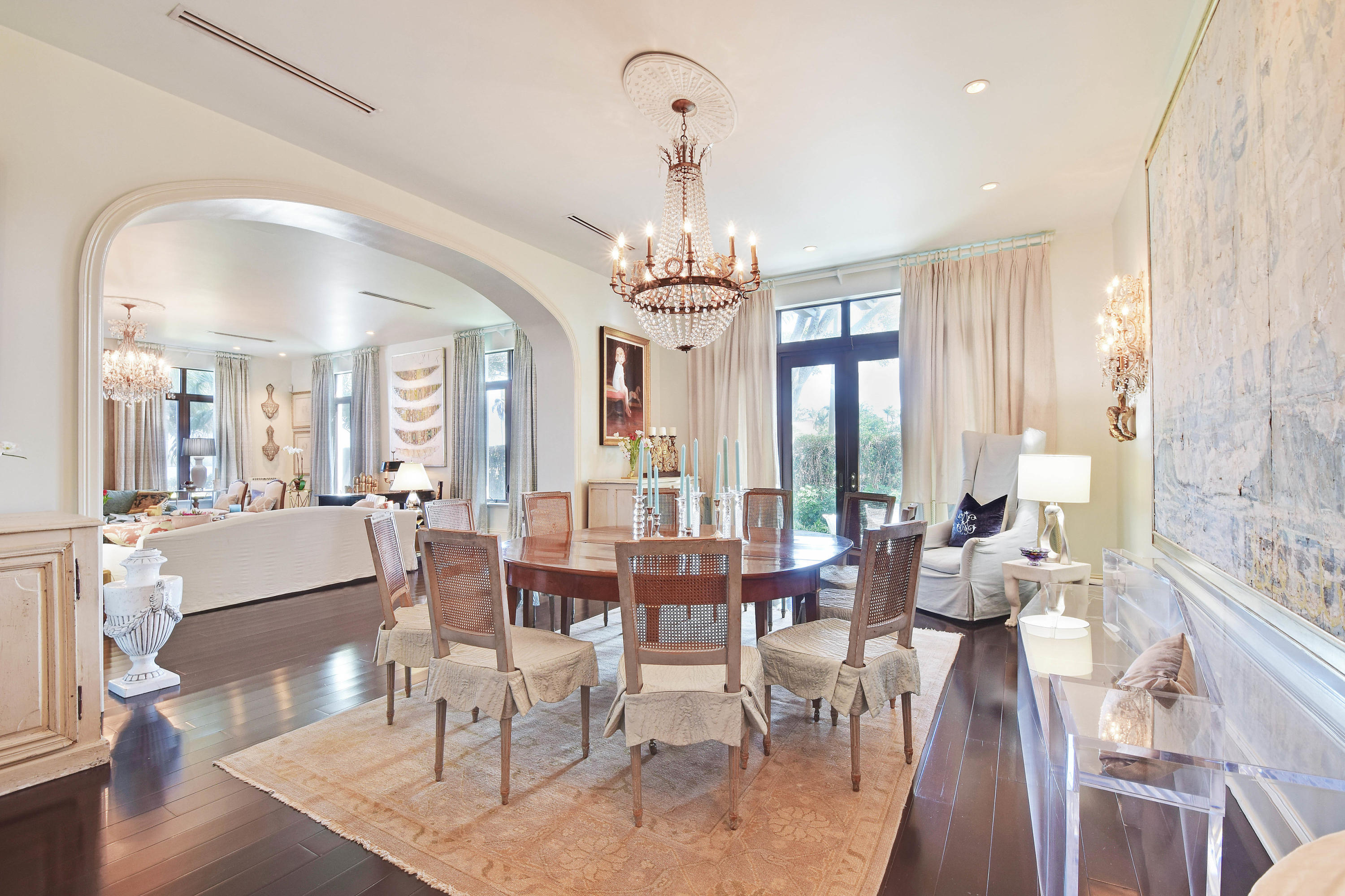 WORTH COURT - Residential