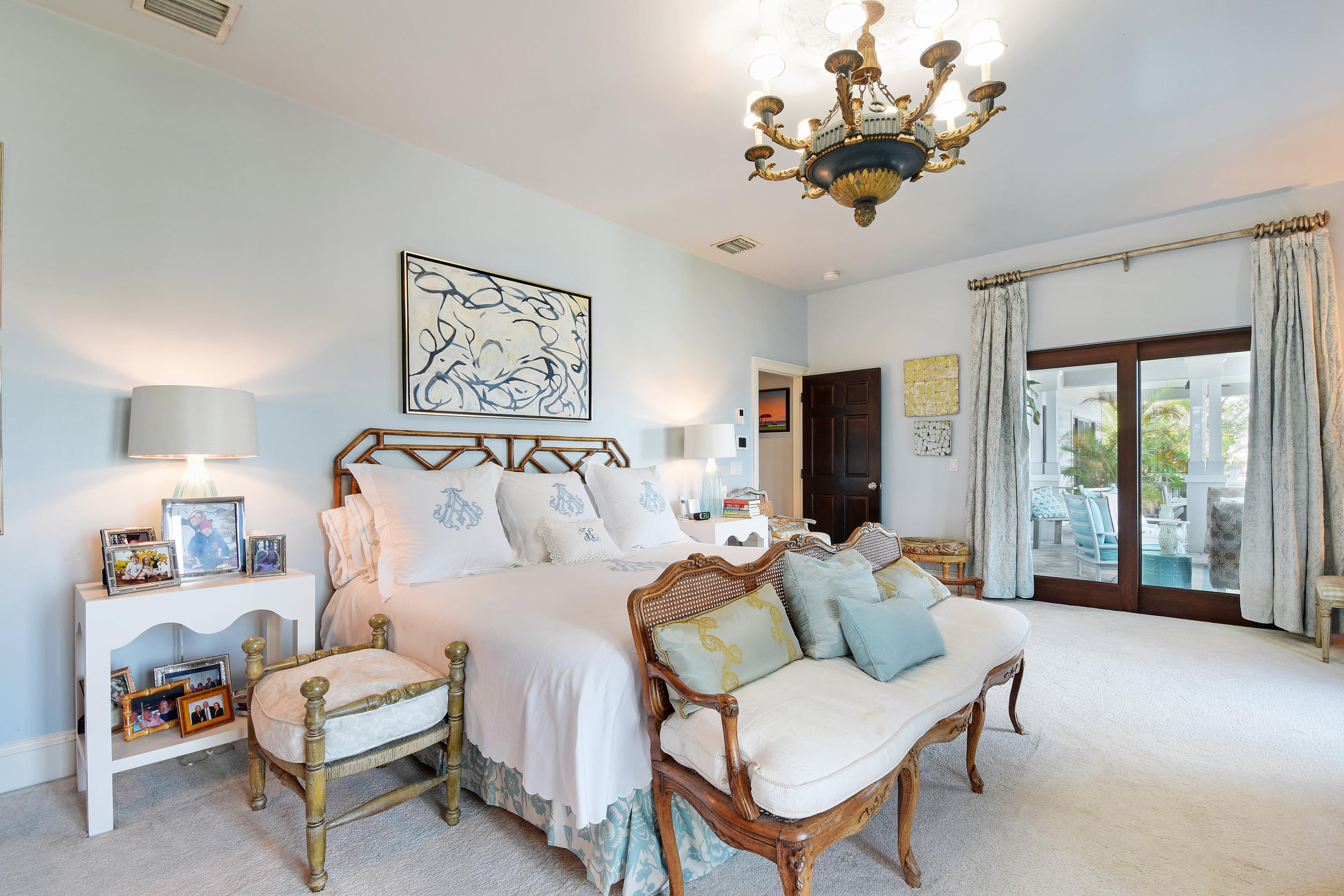 WORTH COURT - Residential