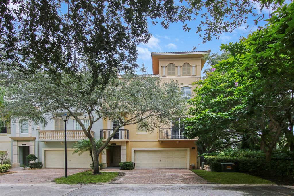 Photo of 2459 San Pietro Circle, Palm Beach Gardens, FL 33410 (MLS # R10729552)