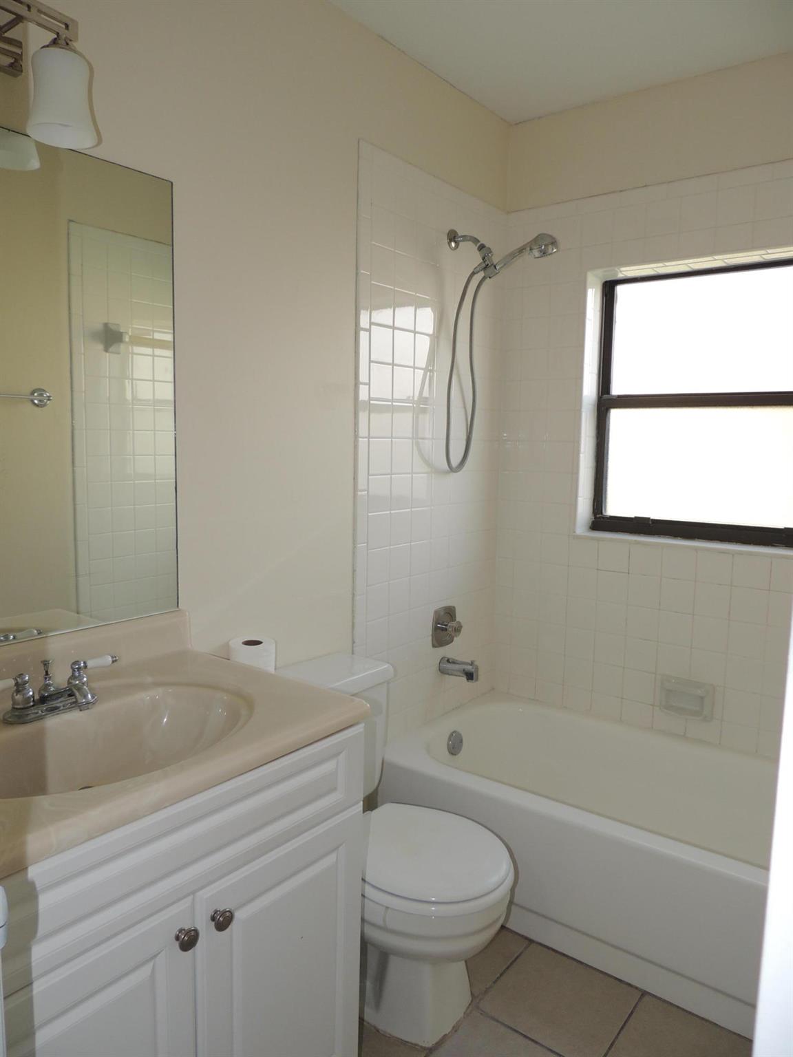 ABBEY PARK - Residential Lease