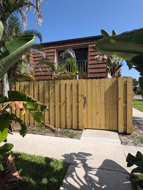 Photo of 1302 NEBRASKA Avenue #6A, Fort Pierce, FL 34950 (MLS # B26064814)