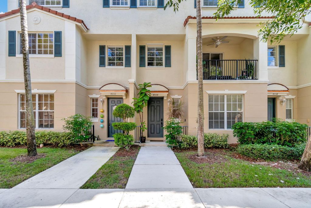 Photo of 4554 Danson Way, Delray Beach, FL 33445 (MLS # R11022582)