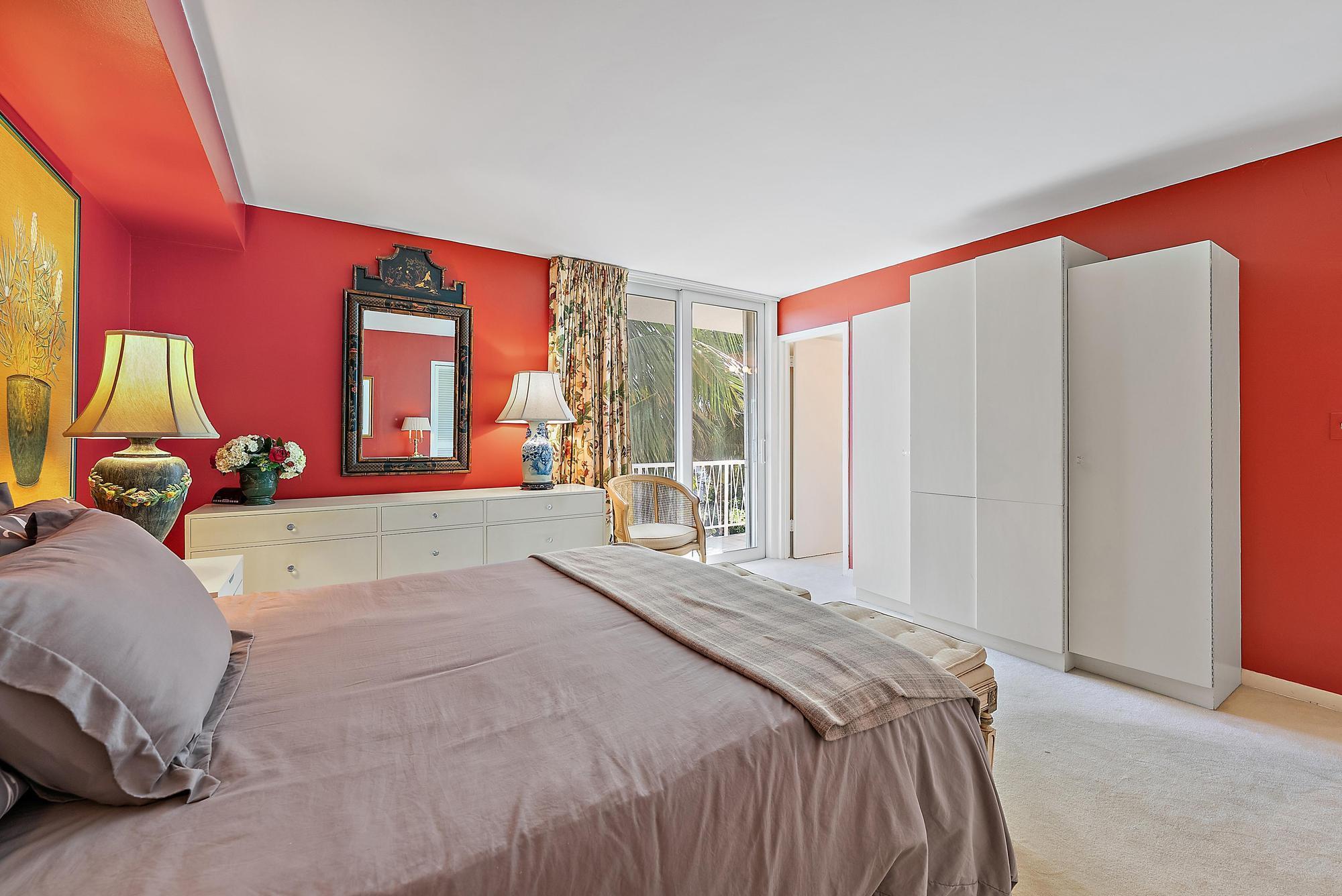 EVERGLADES PLAZA CONDO - Residential Lease