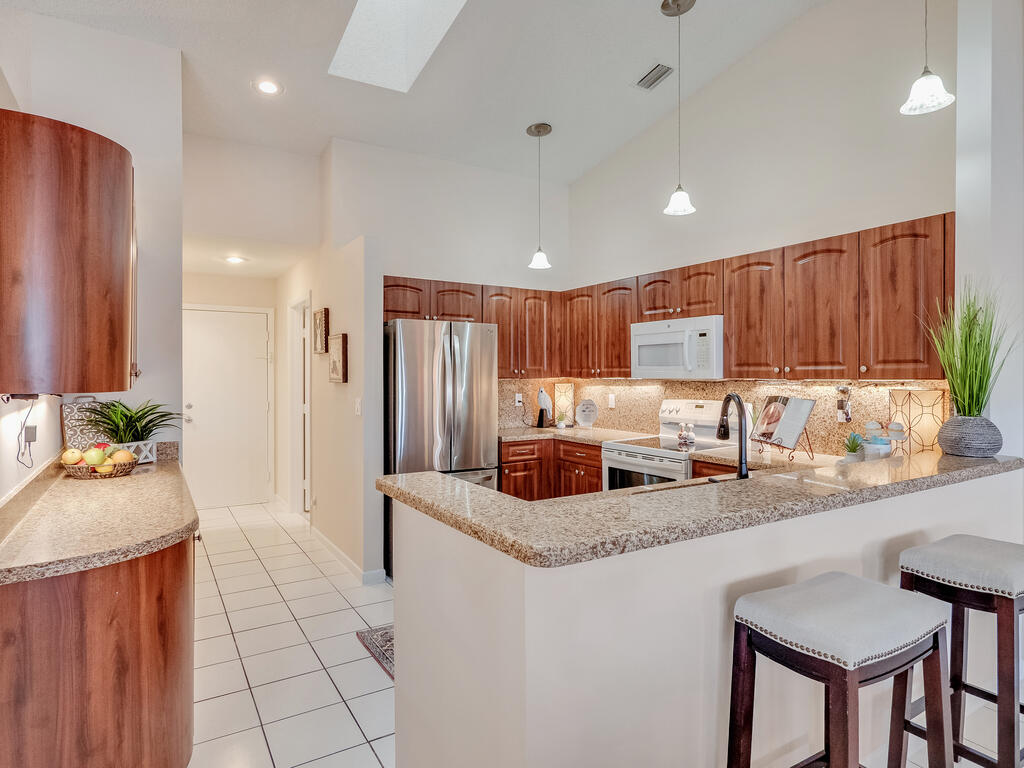 CYPRESS WOODS 2, SUMMER CHASE - Residential