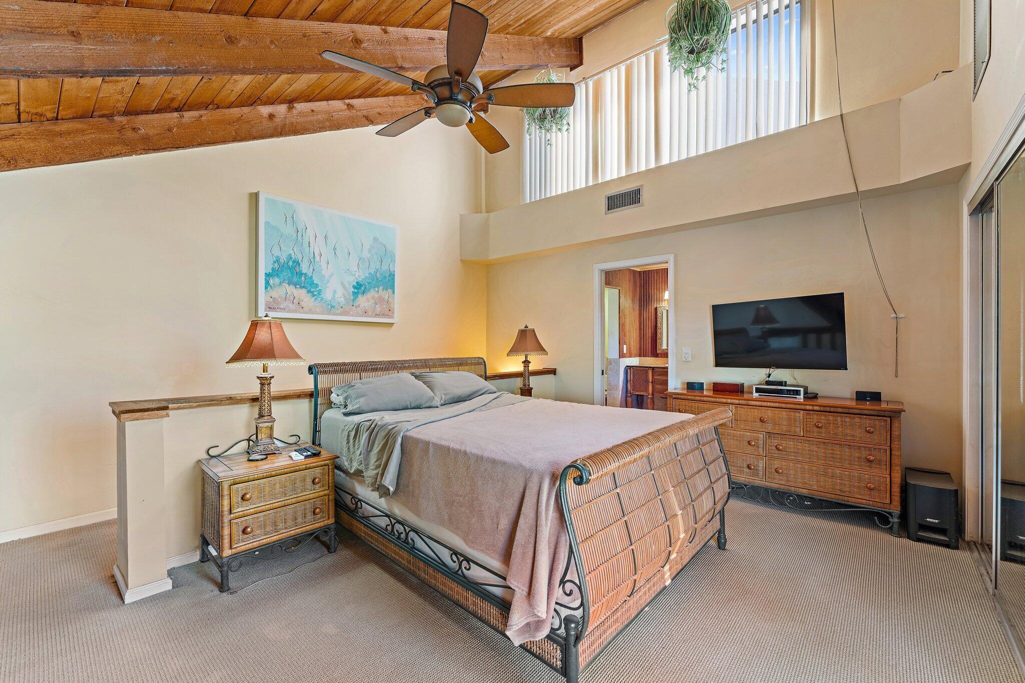 SEA LOFTERS CONDO - Residential