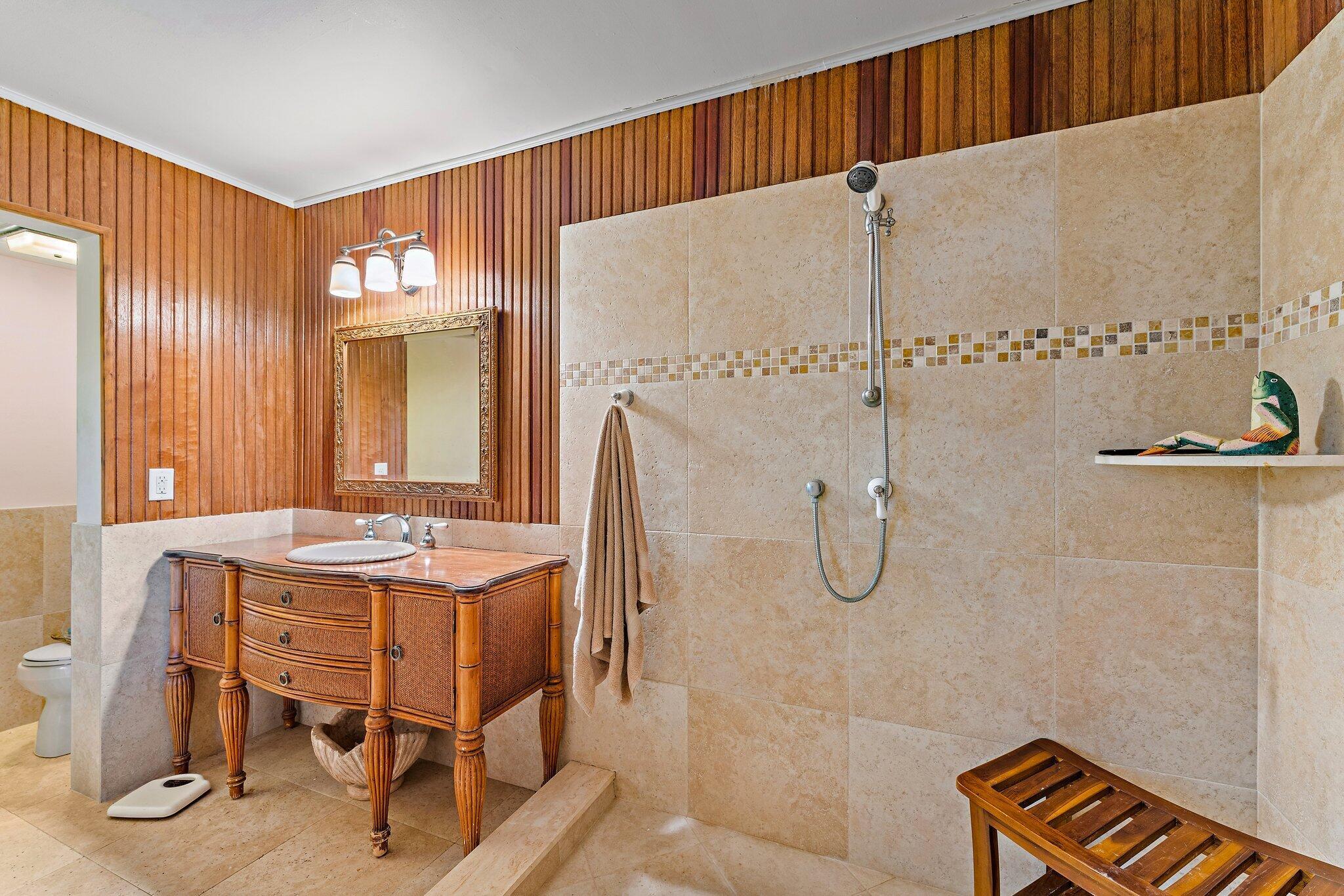 SEA LOFTERS CONDO - Residential