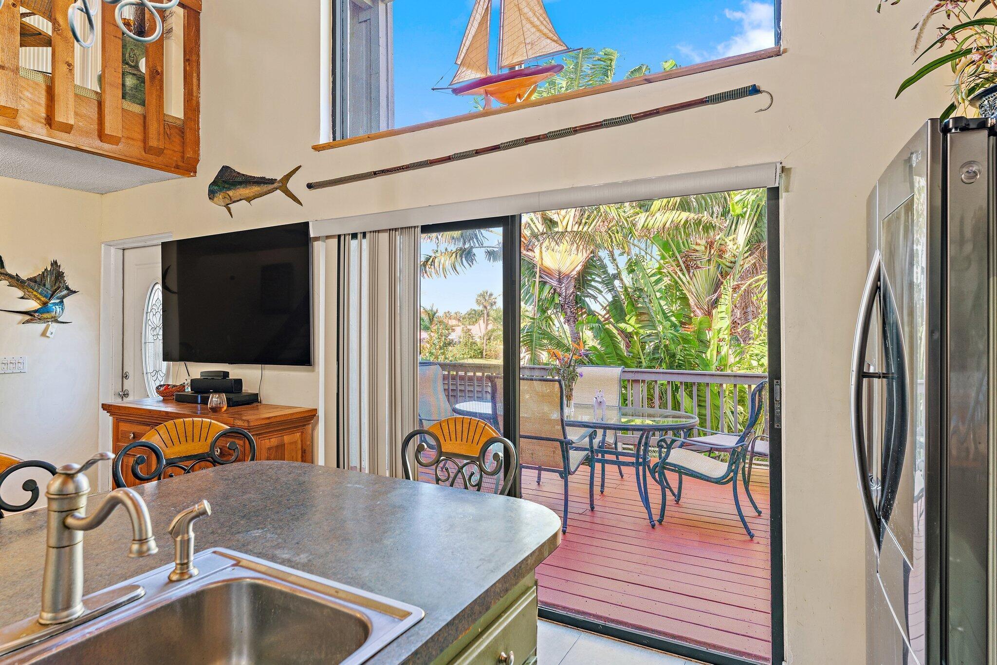 SEA LOFTERS CONDO - Residential