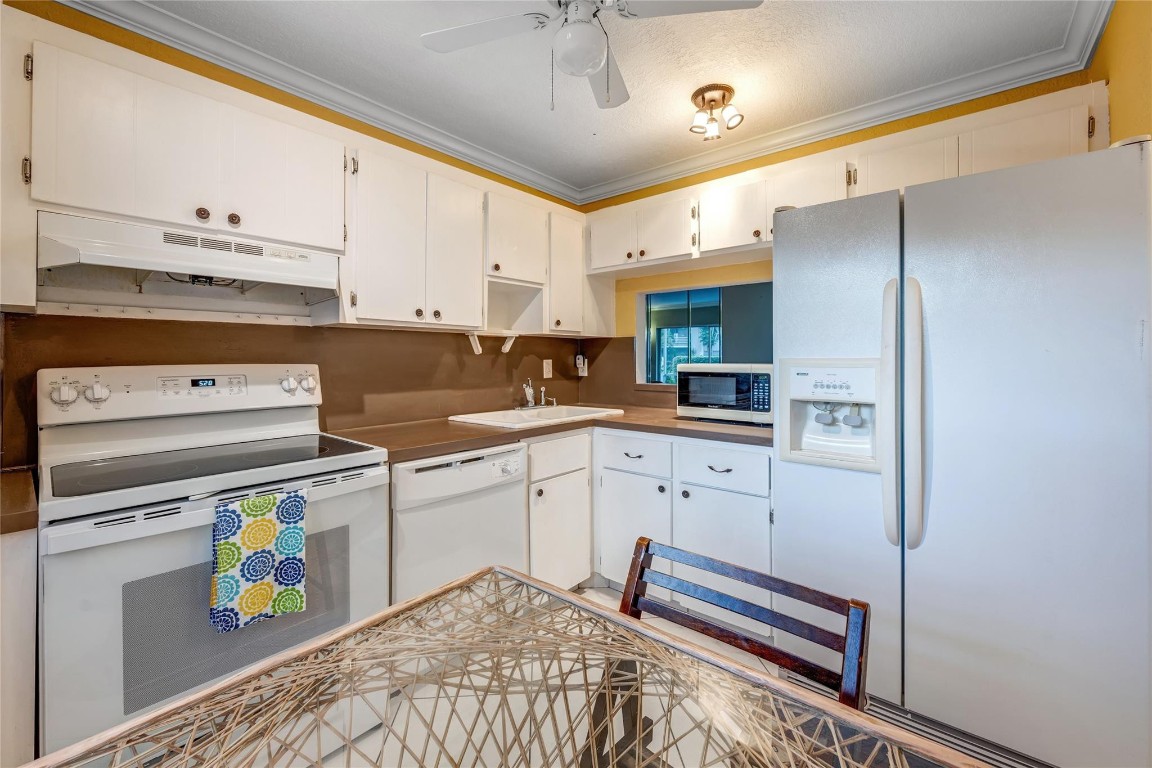 LAS VISTAS - Residential