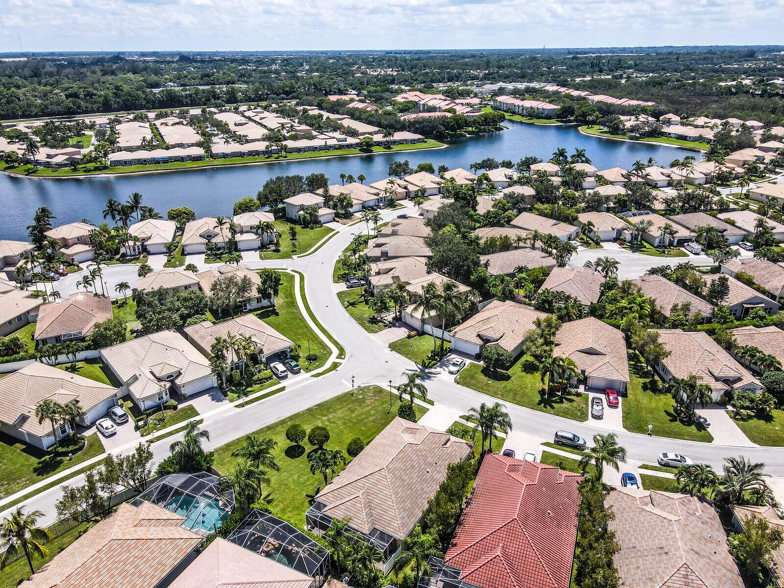 West Palm Beach, Florida 33411, United States, 3 Bedrooms Bedrooms, ,2 BathroomsBathrooms,Residential,Pending,209454