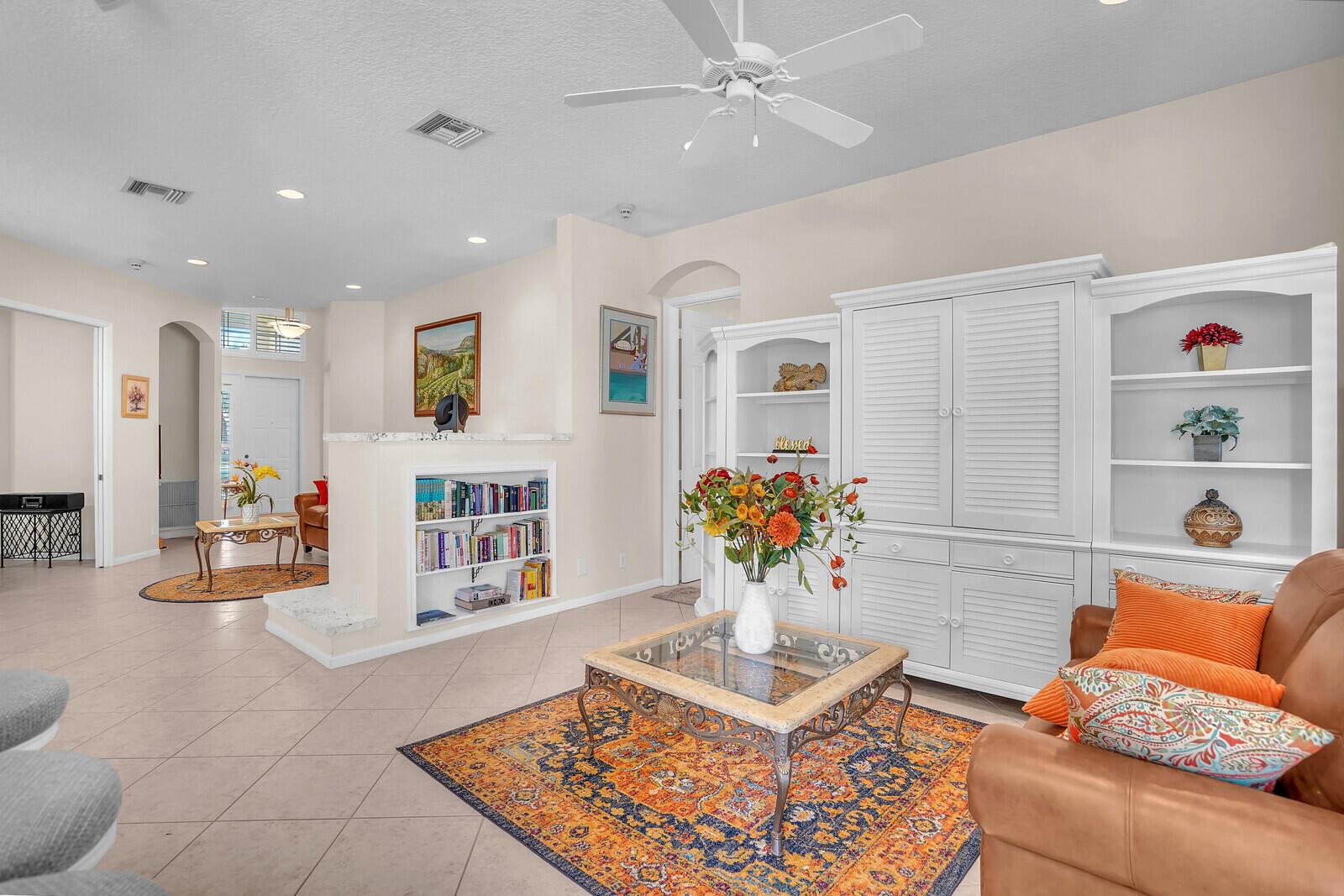 West Palm Beach, Florida 33411, United States, 3 Bedrooms Bedrooms, ,2 BathroomsBathrooms,Residential,Pending,209454