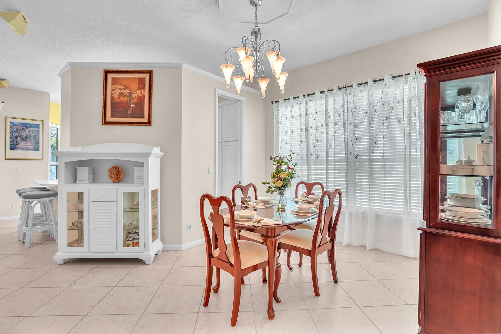 West Palm Beach, Florida 33411, United States, 3 Bedrooms Bedrooms, ,2 BathroomsBathrooms,Residential,Pending,209454