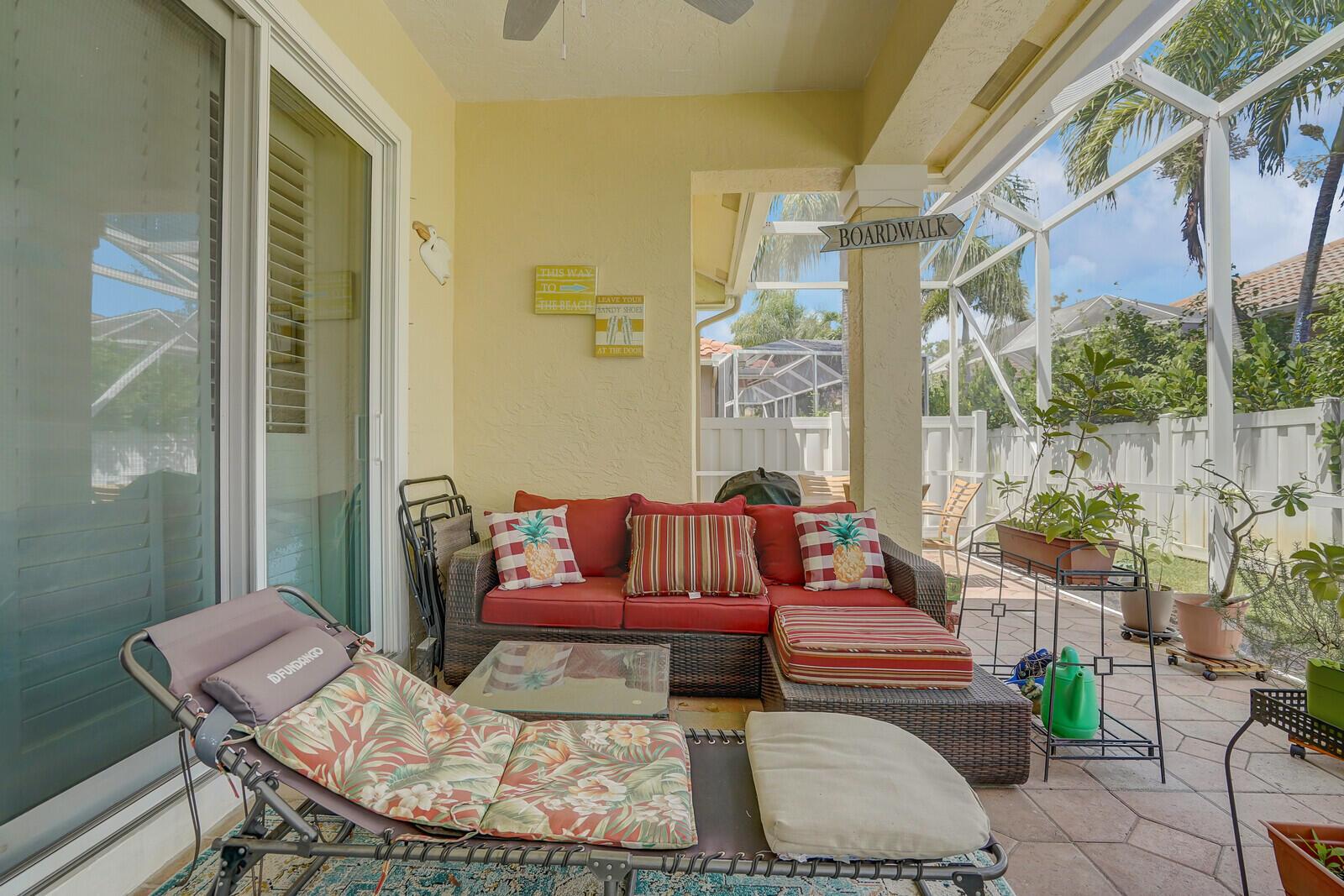 West Palm Beach, Florida 33411, United States, 3 Bedrooms Bedrooms, ,2 BathroomsBathrooms,Residential,Pending,209454