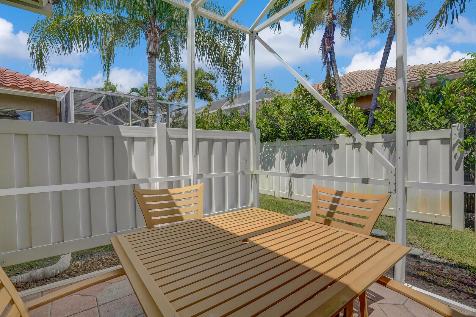 West Palm Beach, Florida 33411, United States, 3 Bedrooms Bedrooms, ,2 BathroomsBathrooms,Residential,Pending,209454