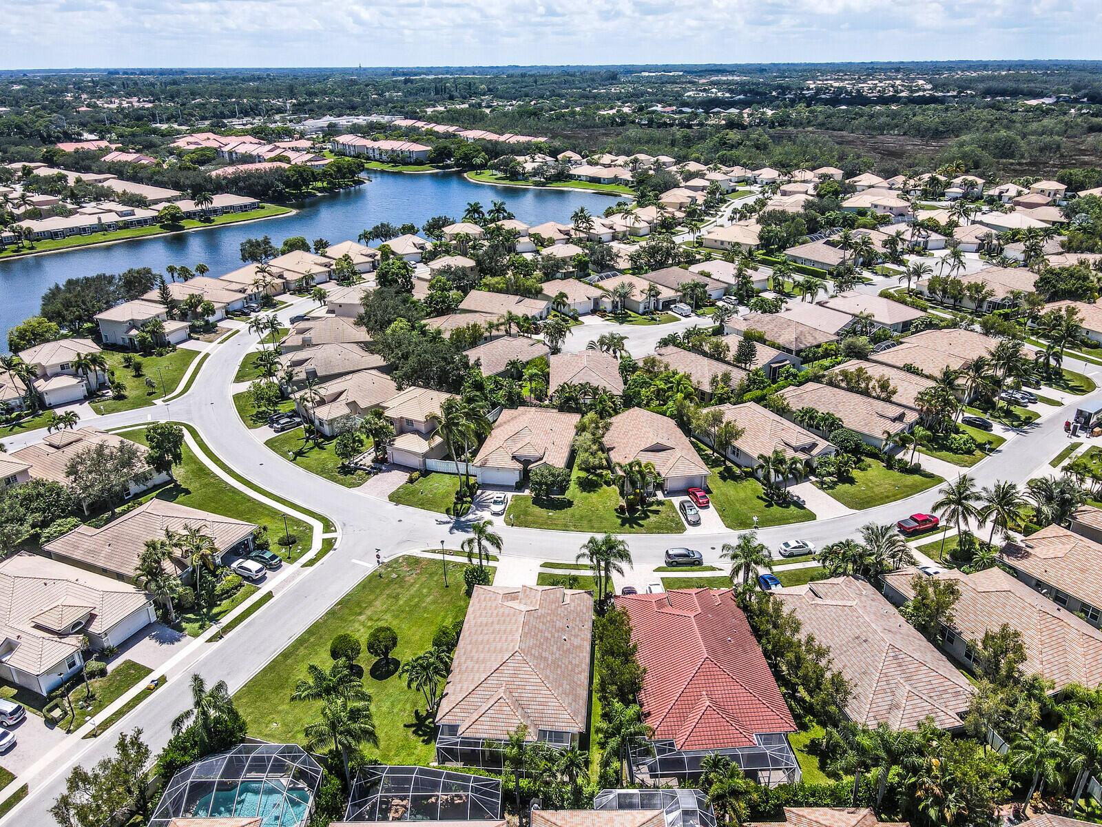 West Palm Beach, Florida 33411, United States, 3 Bedrooms Bedrooms, ,2 BathroomsBathrooms,Residential,Pending,209454