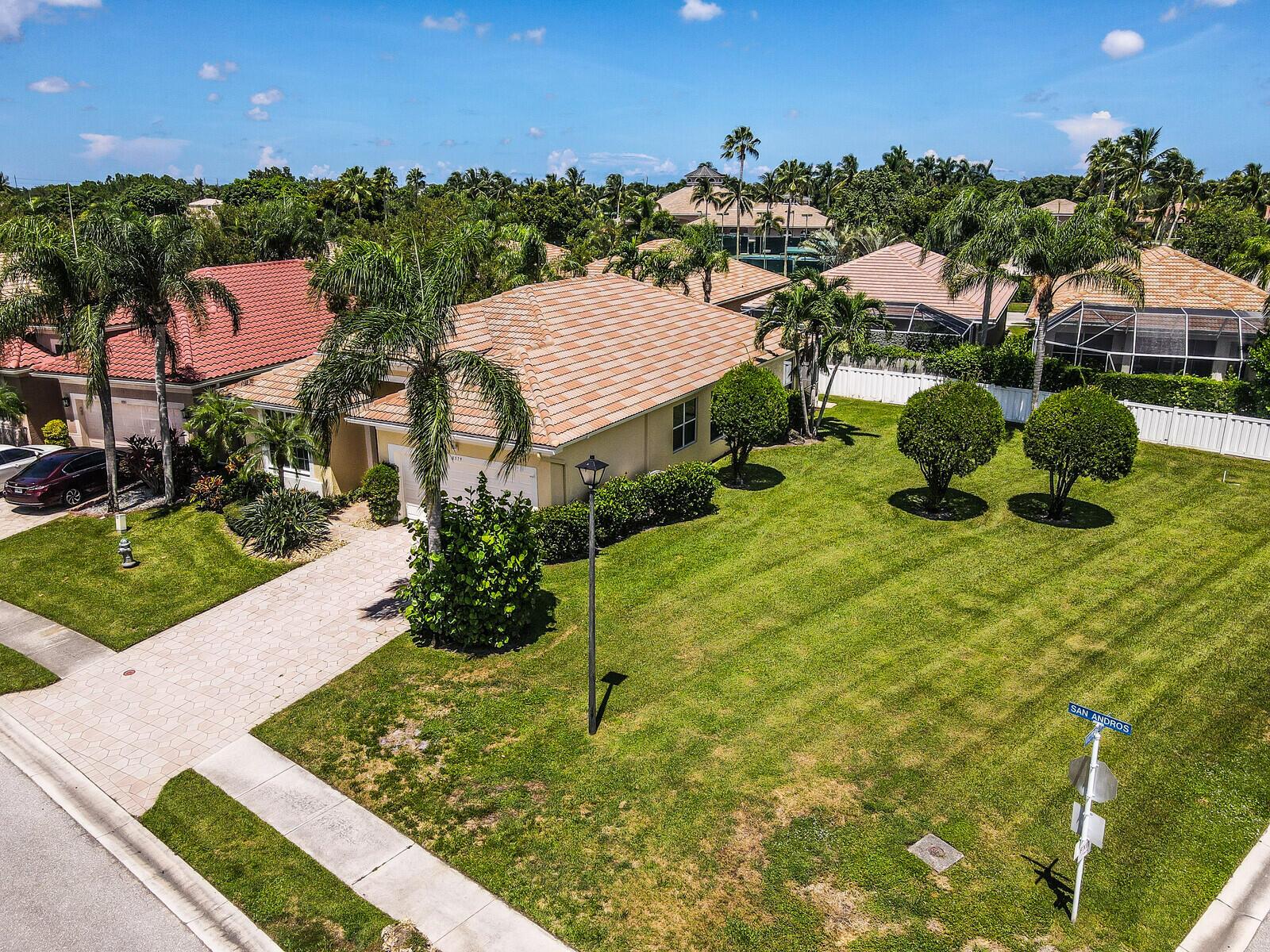 West Palm Beach, Florida 33411, United States, 3 Bedrooms Bedrooms, ,2 BathroomsBathrooms,Residential,Pending,209454