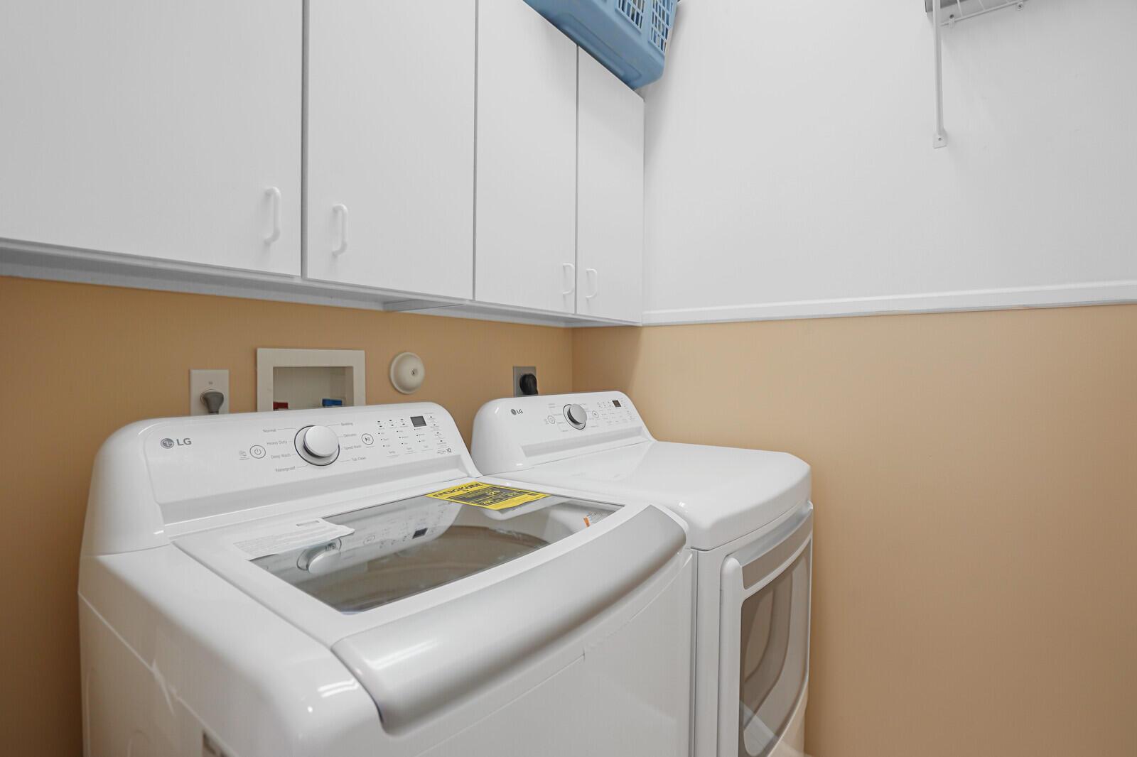 West Palm Beach, Florida 33411, United States, 3 Bedrooms Bedrooms, ,2 BathroomsBathrooms,Residential,Pending,209454