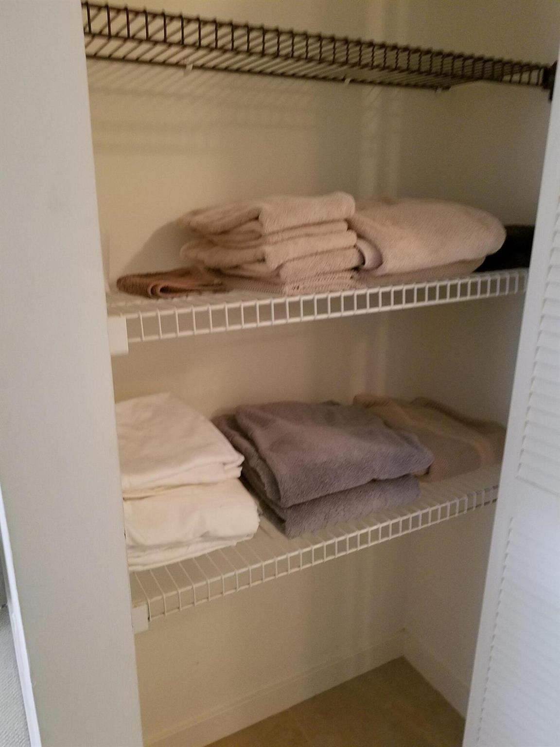 GOLF VILLAS CONDO - Residential Lease