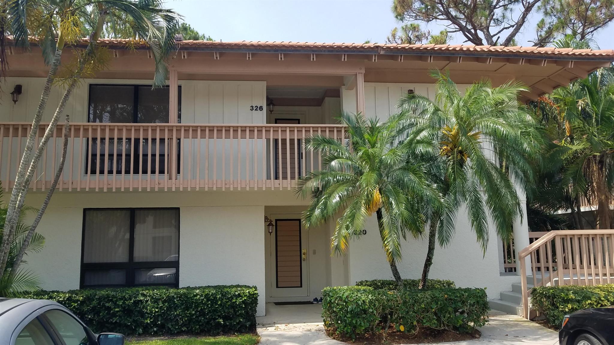 GOLF VILLAS CONDO - Residential Lease