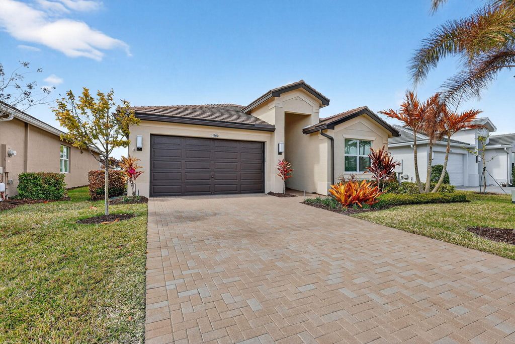 Photo of 11800 SW Silverlake Falls Drive, Port Saint Lucie, FL 34987 (MLS # R11165297)