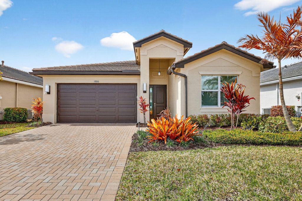 Photo of 11800 SW Silverlake Falls Drive, Port Saint Lucie, FL 34987 (MLS # R11165297)
