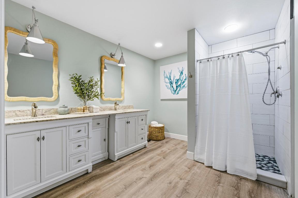 WINGFOOT CONDO - Residential