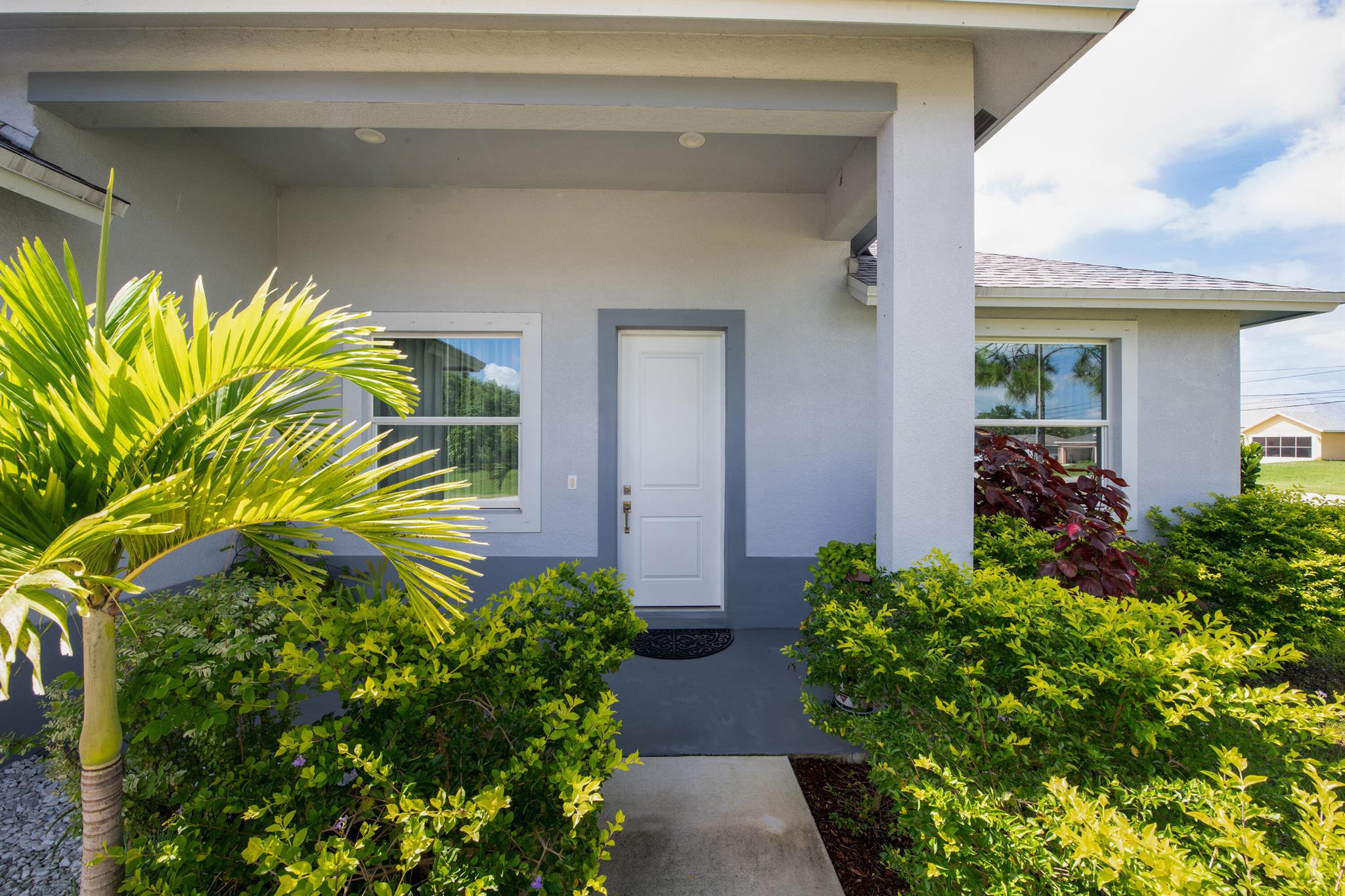 2490 SW Red Terrace