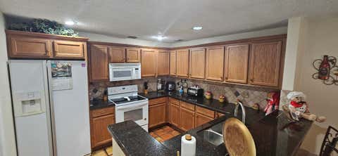 Tiny photo for 11453 Lakeview Drive #4a, Coral Springs, FL 33071 (MLS # B26040787)