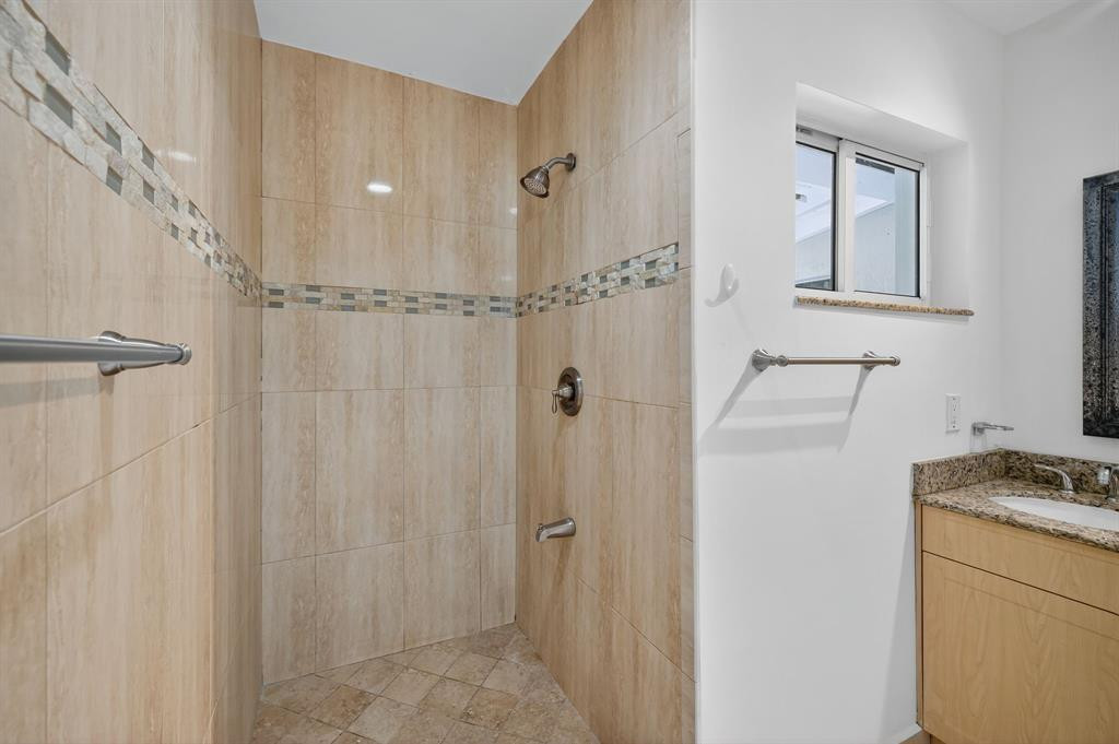 Mickels 2nd Add To Wilton - Residential Lease