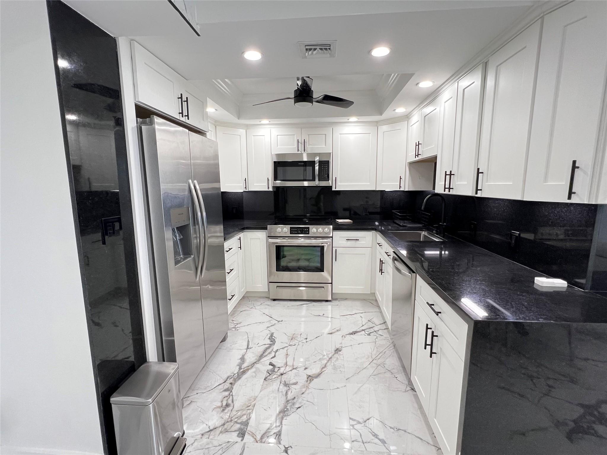 Pompano Beach Club North - Residential Lease