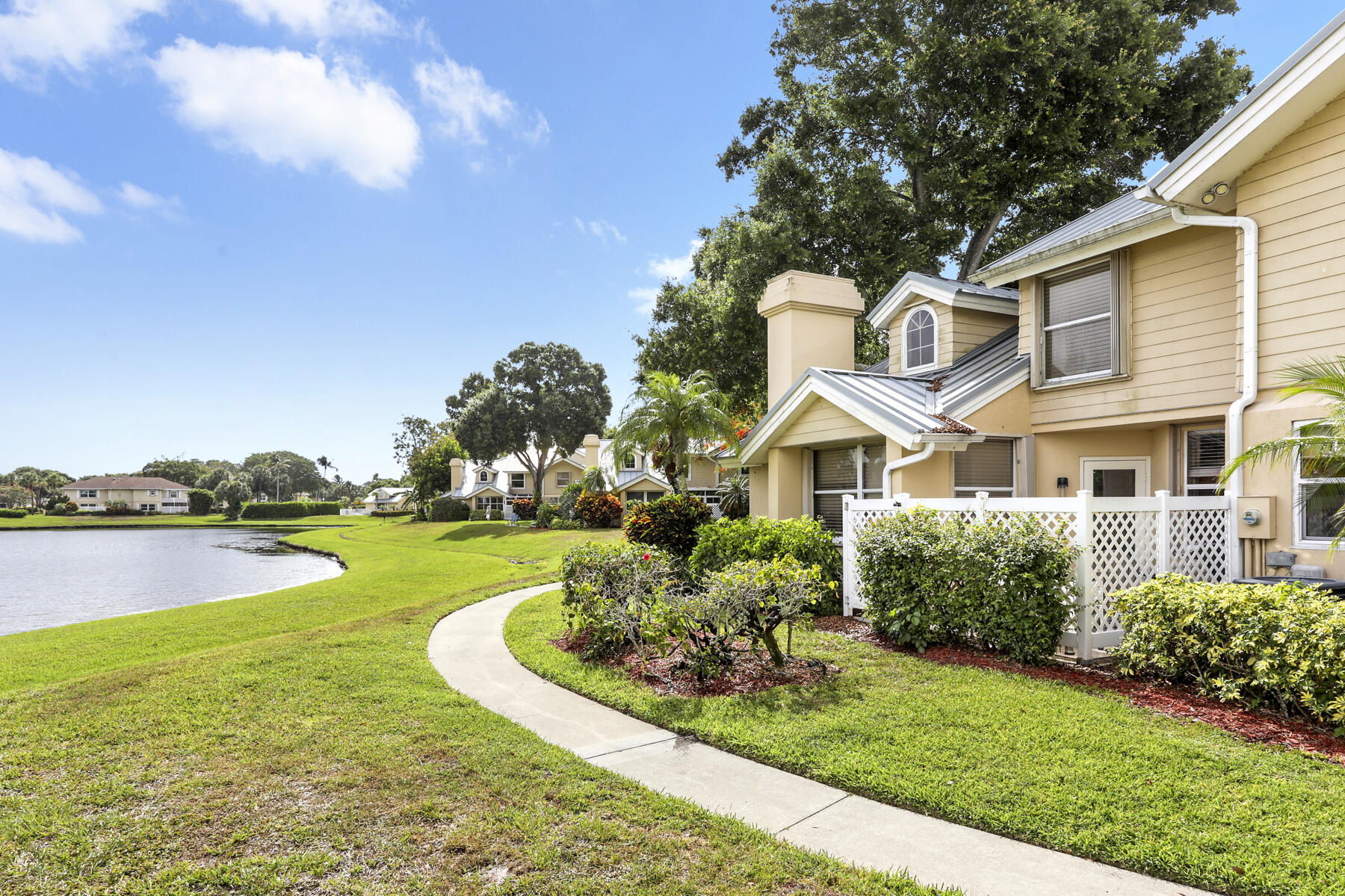 WELLESLEY AT BOYNTON BEACH - Residential