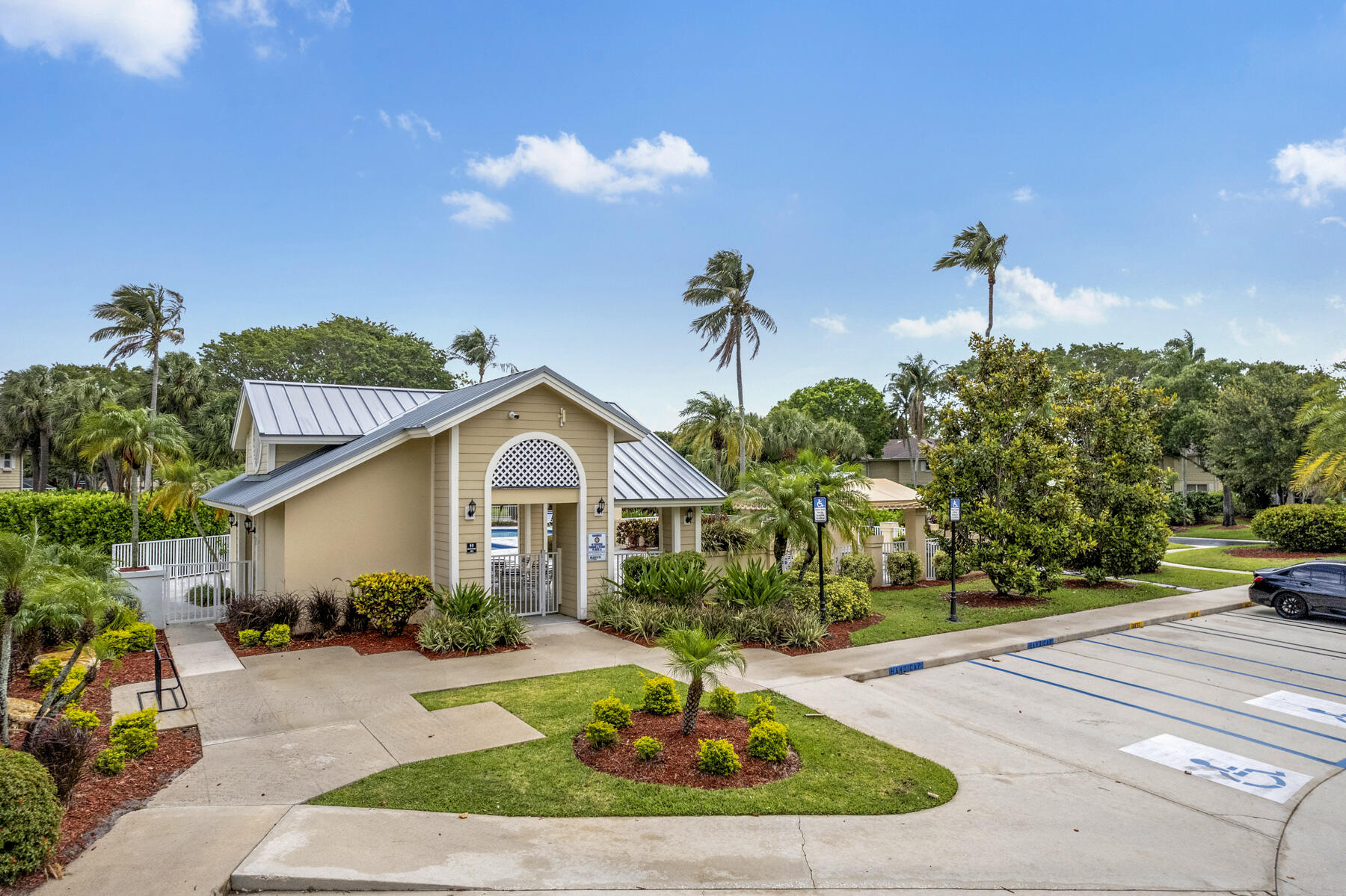 WELLESLEY AT BOYNTON BEACH - Residential