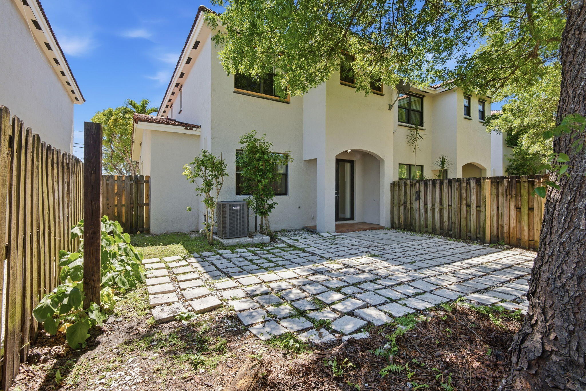 BIRD VILLAS CONDO - Residential