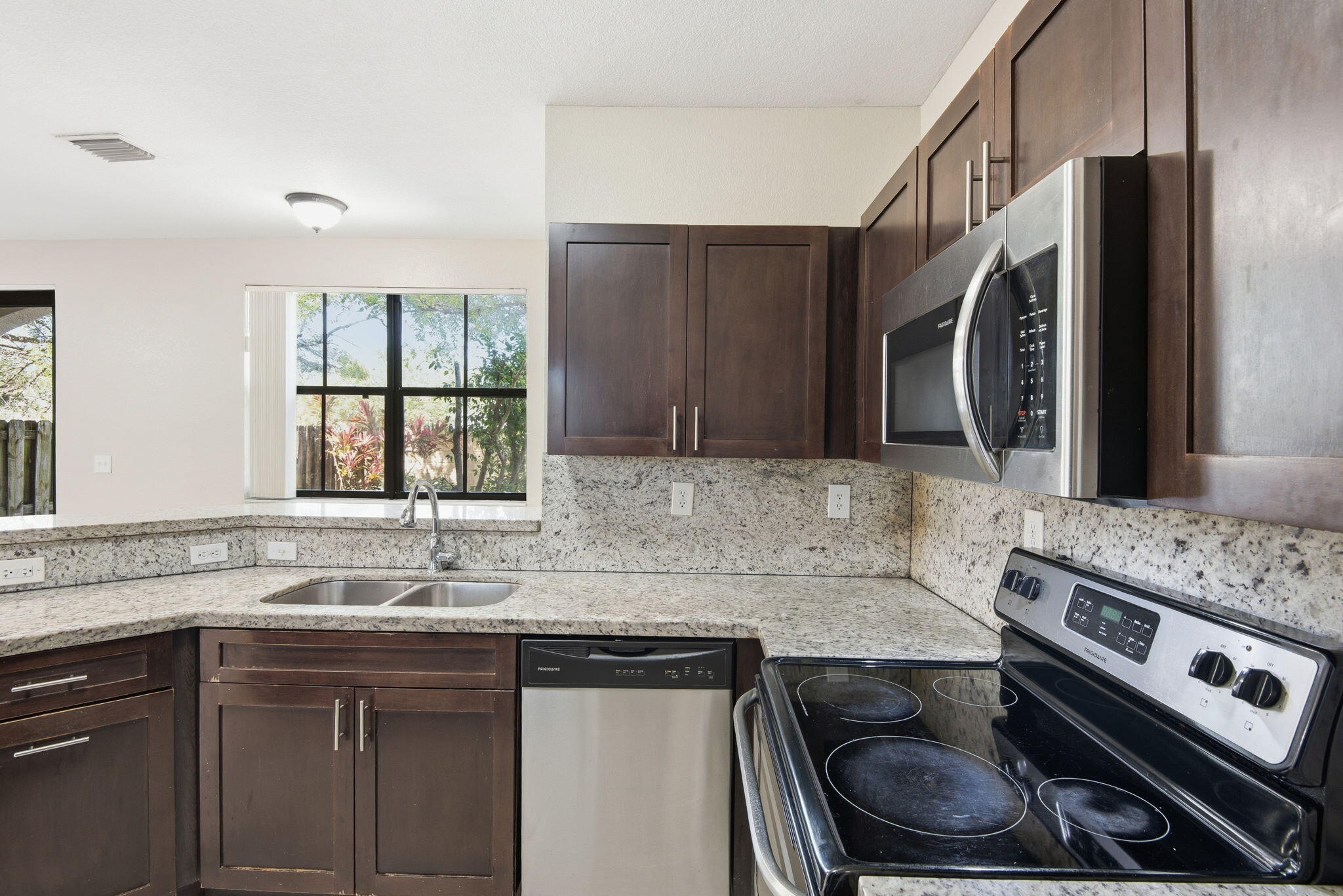 BIRD VILLAS CONDO - Residential