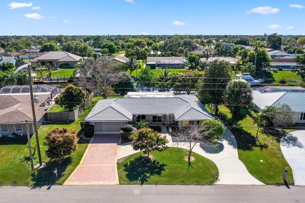 Photo of 358 S Naranja Avenue, Port Saint Lucie, FL 34983 (MLS # R10774153)